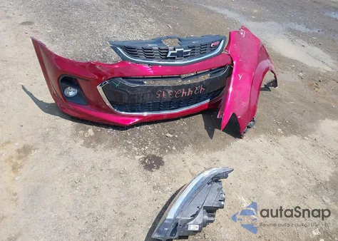 2019 Chevrolet Sonic Lt Auto z USA, uszkodzony, nr VIN 1G1JD6SB2K4112782